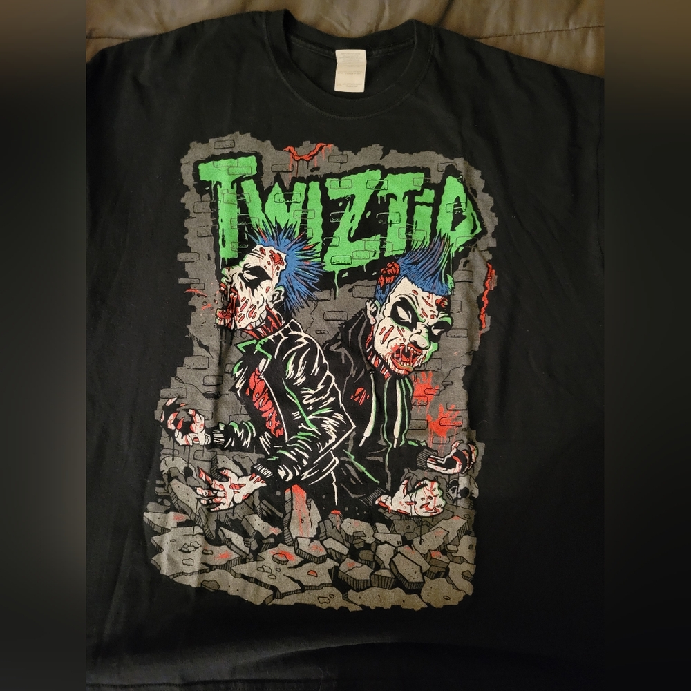 TWIZTID T-shirt